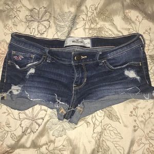 HOLLISTER JEAN SHORTS